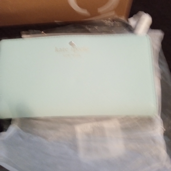 NWT FULL SIZE KATE SPADE WALLET - Picture 2 of 4
